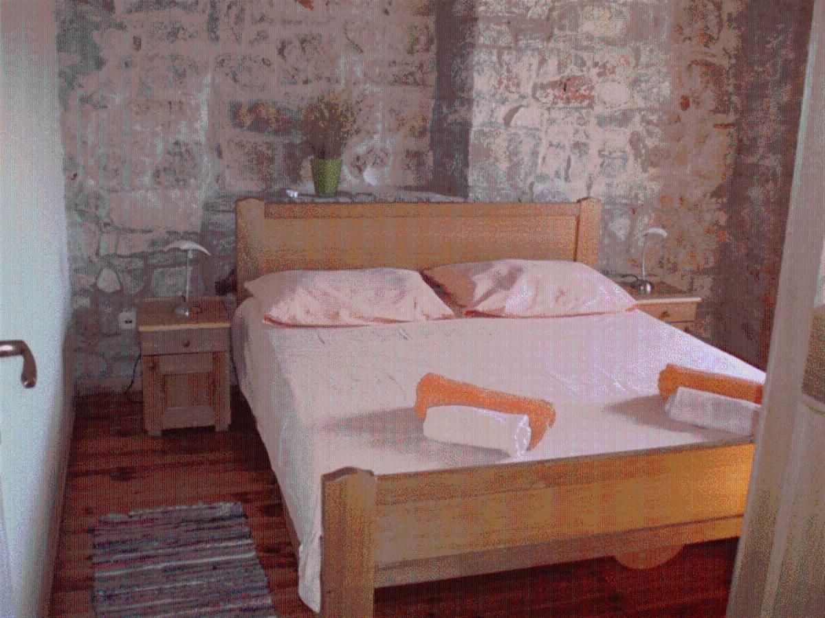 Apartment Ducina Milna (Brac)